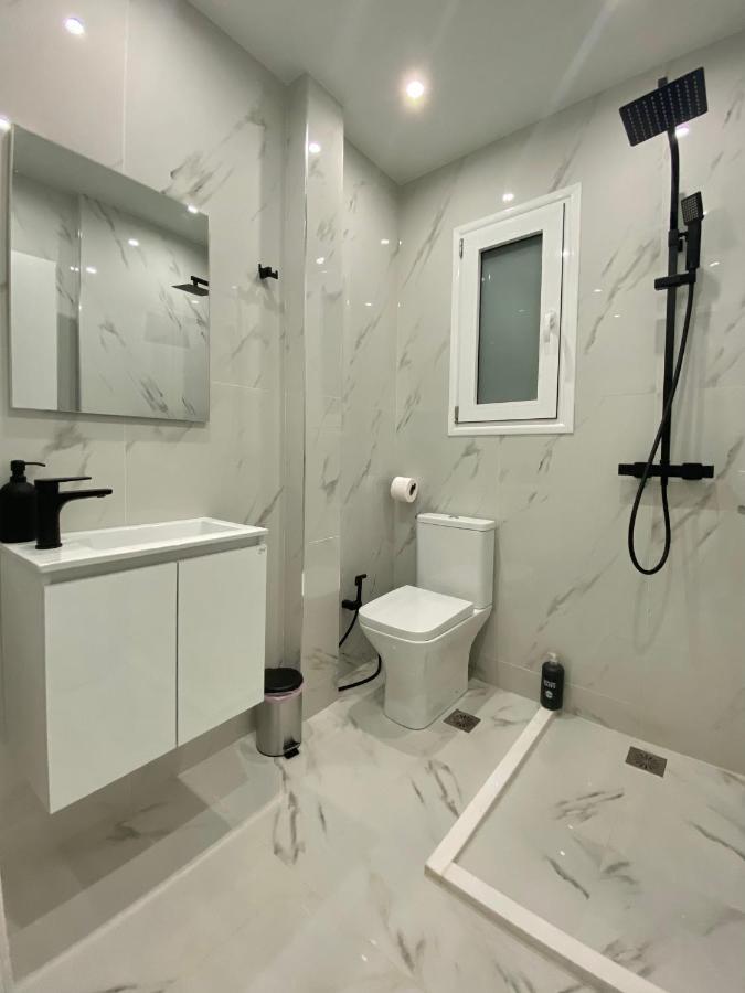 Luxury 1 Bedroom Flat Атина Екстериор снимка