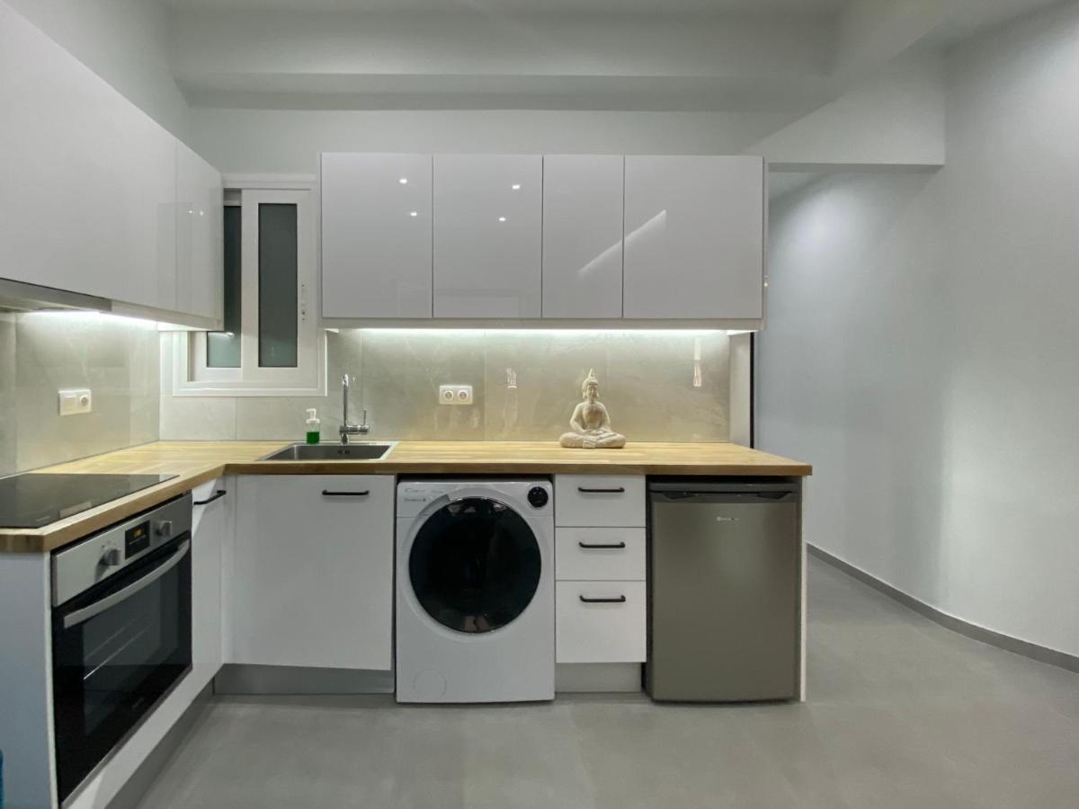 Luxury 1 Bedroom Flat Атина Екстериор снимка